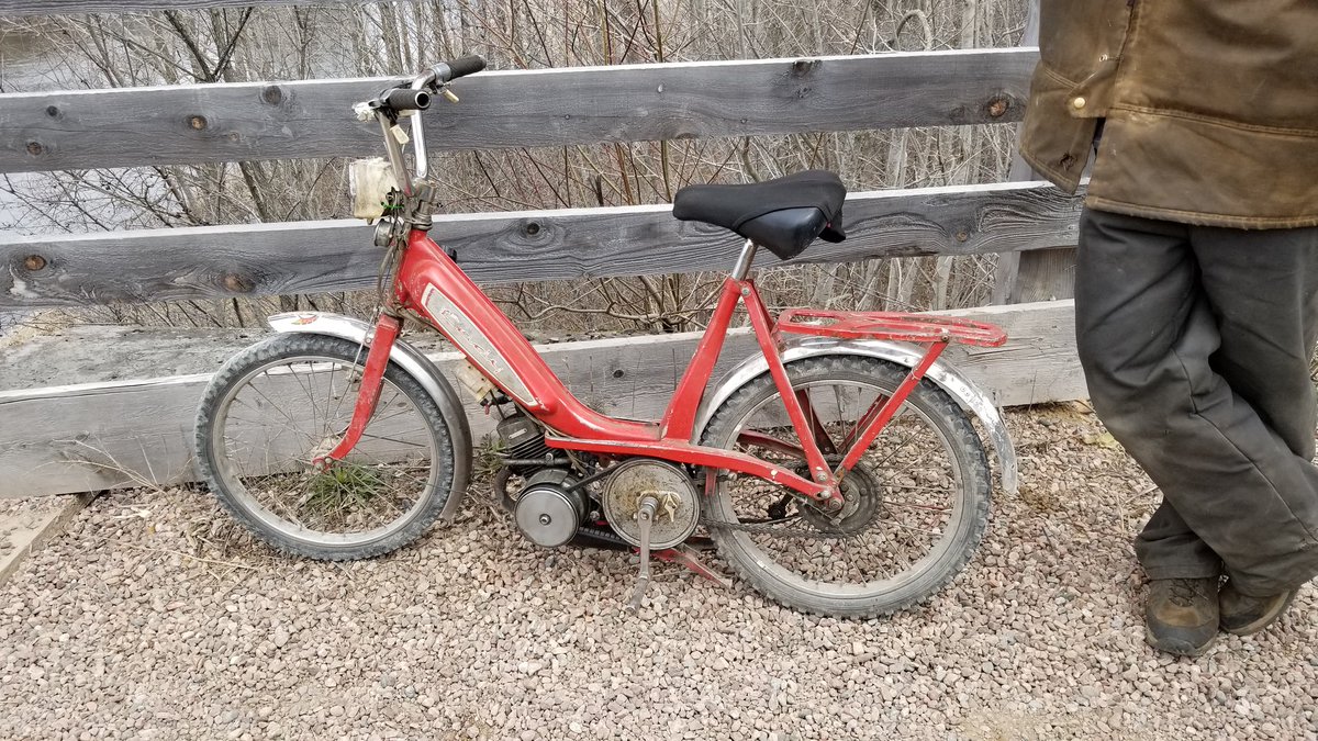OPP_ER's tweet image. Following up on complaints #OPPSAVE patrolled the trails in #HortonTownship #RefrewCounty and stopped this vehicle. #AlgonquinTrail is closed until May 1st. Rider faces helmet and insurance and trespass chrgs.  ^sm