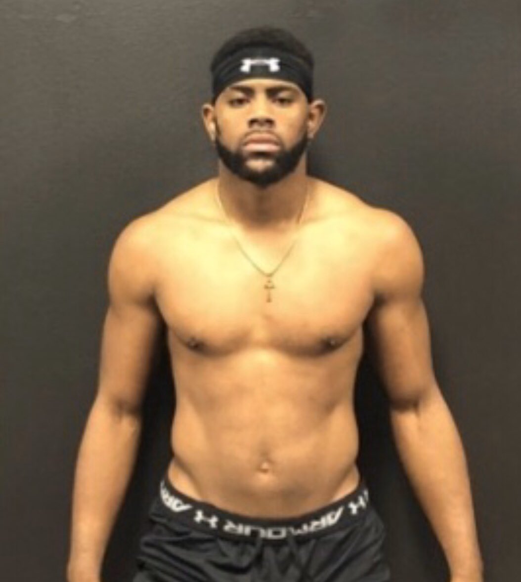 TexasTechFB's tweet photo. January 2019 ➡️ July 2019
230 lbs ➡️ 247 lbs
The glow 🆙 all the way to the first round of the #NFLDraft.
🔴#WreckEm⚫️ https://t.co/b2ucabwY45