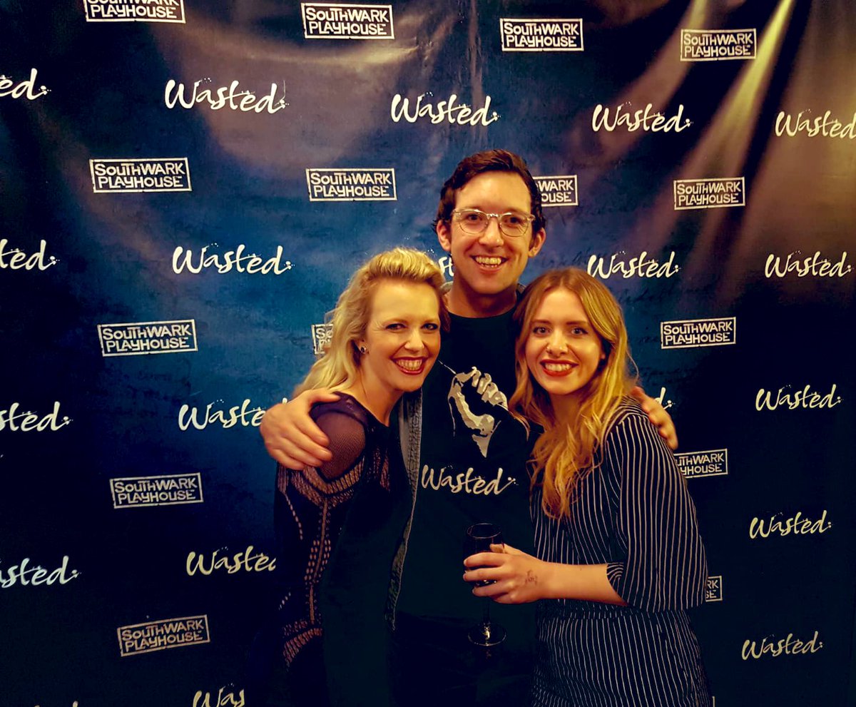 FulcherMovement's tweet photo. @bunkerjoe @ChrisComposes @_CarlMiller @AdamLenson @NatashaHarrison @NathanGregory91 @KatBaxBass @isabelguitarist @GraceTaylor_MT @libby_todd @Sam_Waddington @SallyWood Epic fun together #TEAMmovement @NatashaHarrison with @bunkerjoe ๐ค๐ผ๐ค #pressnight https://t.co/RGn4X7DKXs