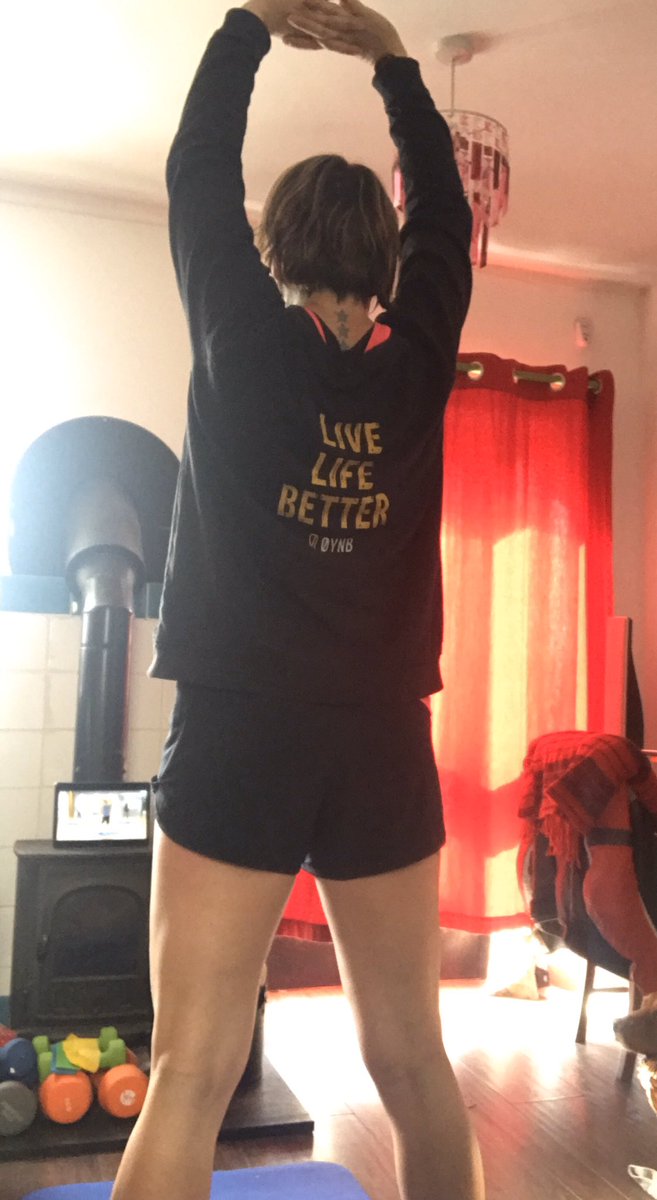steamchick's tweet photo. #Insanity cardio interval done ✅ and yoga ✅ I hated the yoga, won’t be doing it again, may double insanity tomorrow! #sobermay https://t.co/8krAAkfkz2