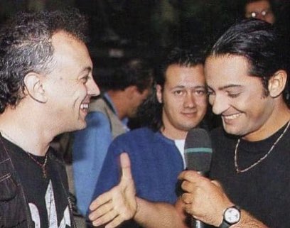 belfiore_ale's tweet image. Rosario negli anni 90 con @enricoruggeri 🙌🏻🙌🏻🙌🏻
@Fiorello #coda #codino