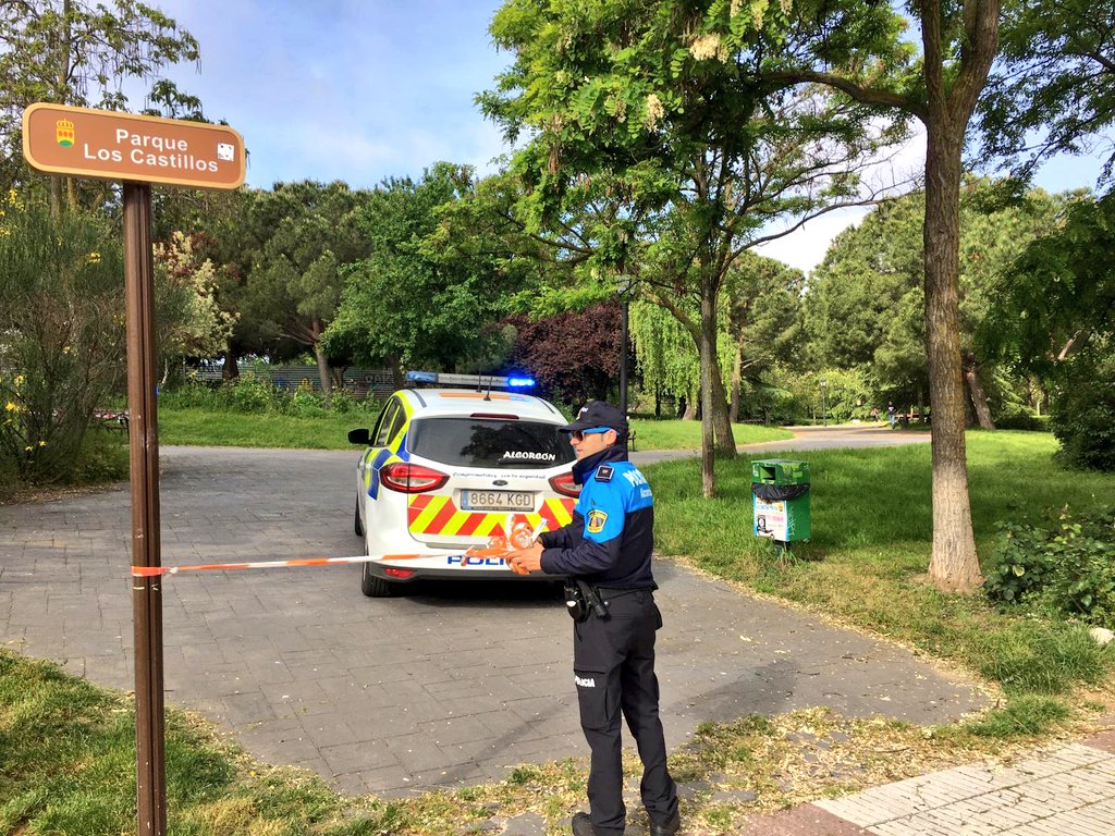 PoliciaAlcorcon's tweet image. ✅Están quedando abiertos todos los parques del municipio.
🙄 Recuerda que las zonas infantiles y deportivas continúan cerradas 🔒