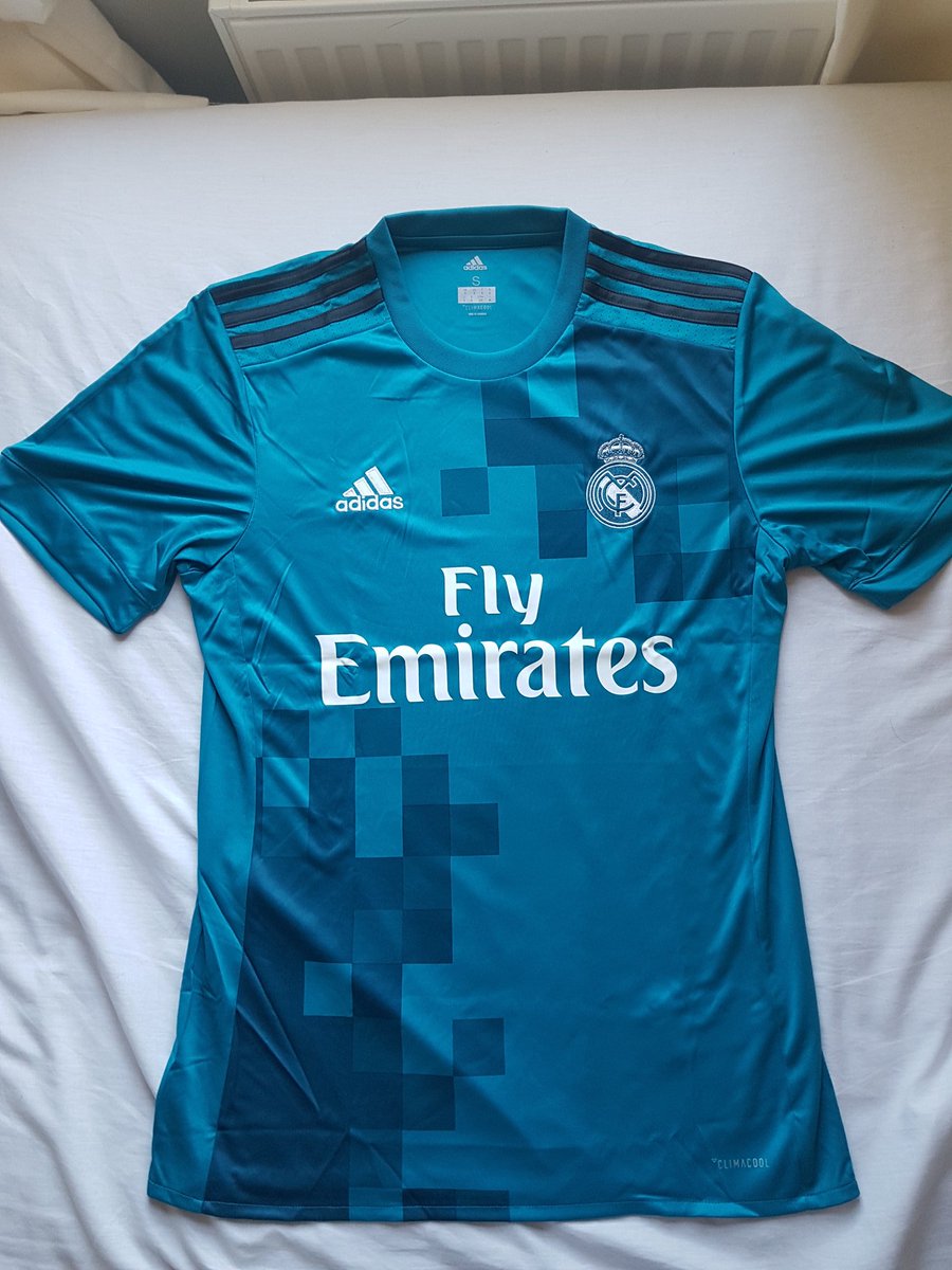 Day 38:Real Madrid third shirt, 2017/18.I previously said on this thread that my only Spanish top is Real Mallorca, but I've absolutely lost control during lockdown just buying any football shirt going, like this. This is 'teal' apparently. 7/10 @homeshirts1  @TheKitmanUK