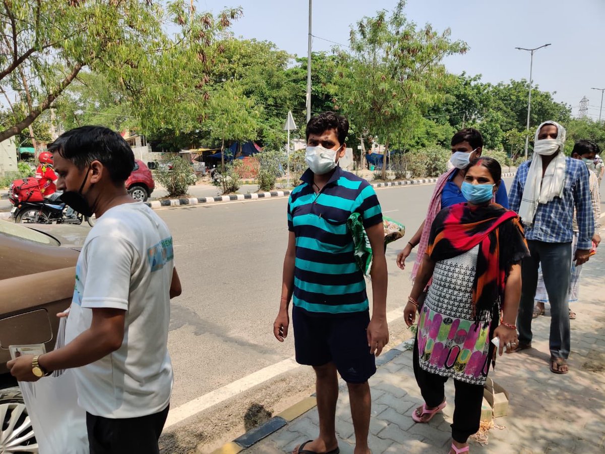 TeensofG's tweet photo. Teens Of God team went to distribute packets of food containing various items like, Rice, Salt, Flour &amp; Biscuits on 30th of April. We have stocked more ration to help the needy one's during this Lockdown. 

We helped around 80 families by providing them help in the time of chaos. https://t.co/rga4cvAHF3