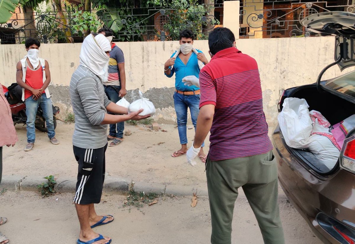 TeensofG's tweet photo. Teens Of God team went to distribute packets of food containing various items like, Rice, Salt, Flour &amp; Biscuits on 30th of April. We have stocked more ration to help the needy one's during this Lockdown. 

We helped around 80 families by providing them help in the time of chaos. https://t.co/rga4cvAHF3