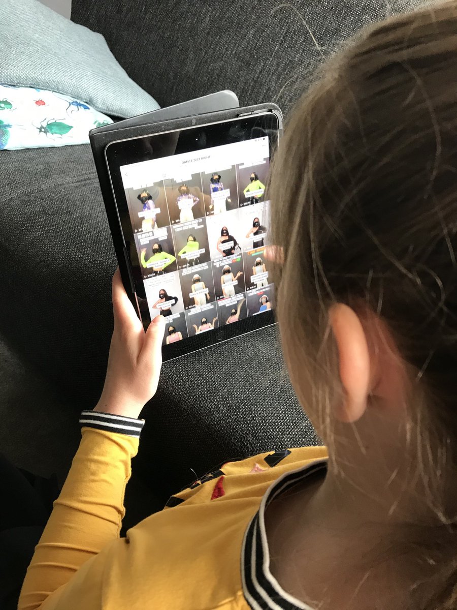 Marcel Hoving 😸 tweet media