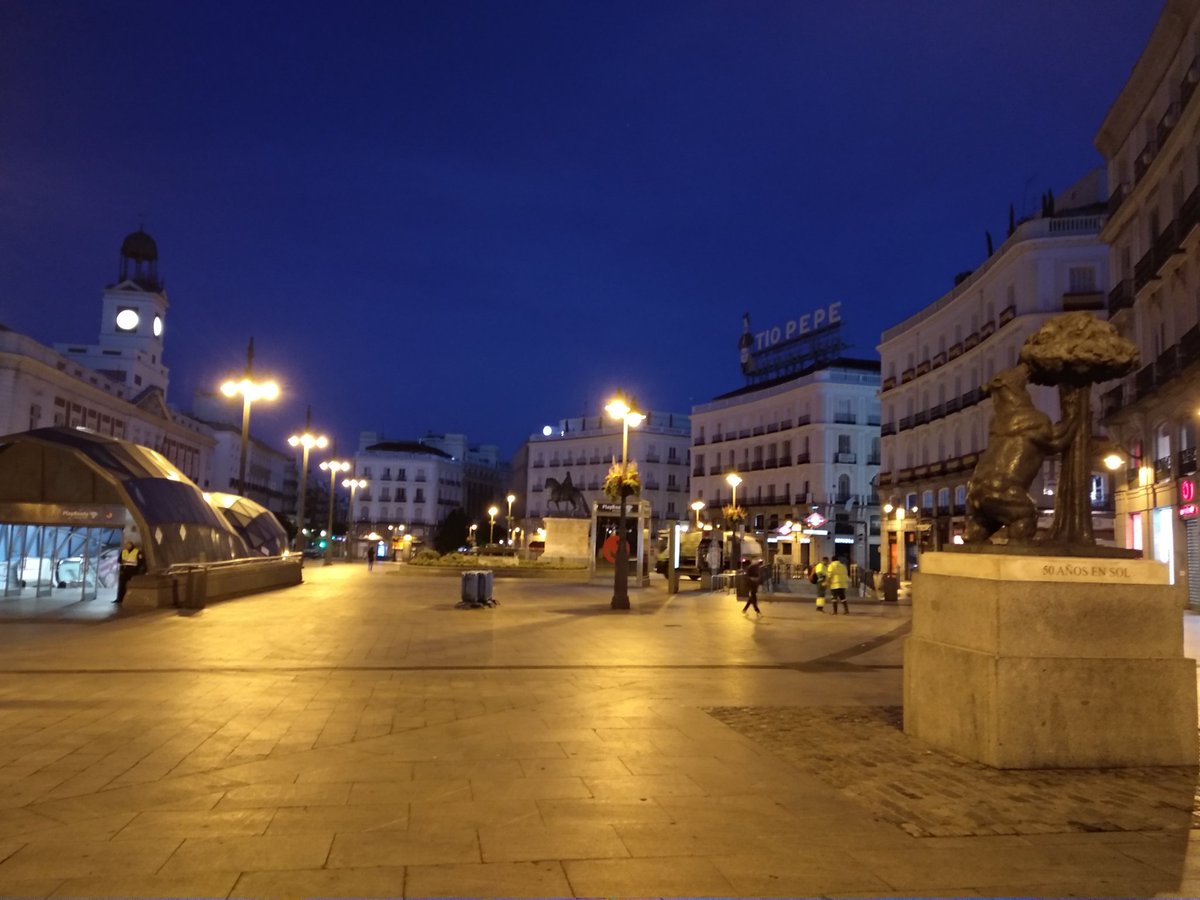 gar_veo's tweet photo. Aquí unas imágenes de mi primera salida por #Madrid después de 55 días en casaaa! 🧵
Sol https://t.co/LbtCOWeLRE