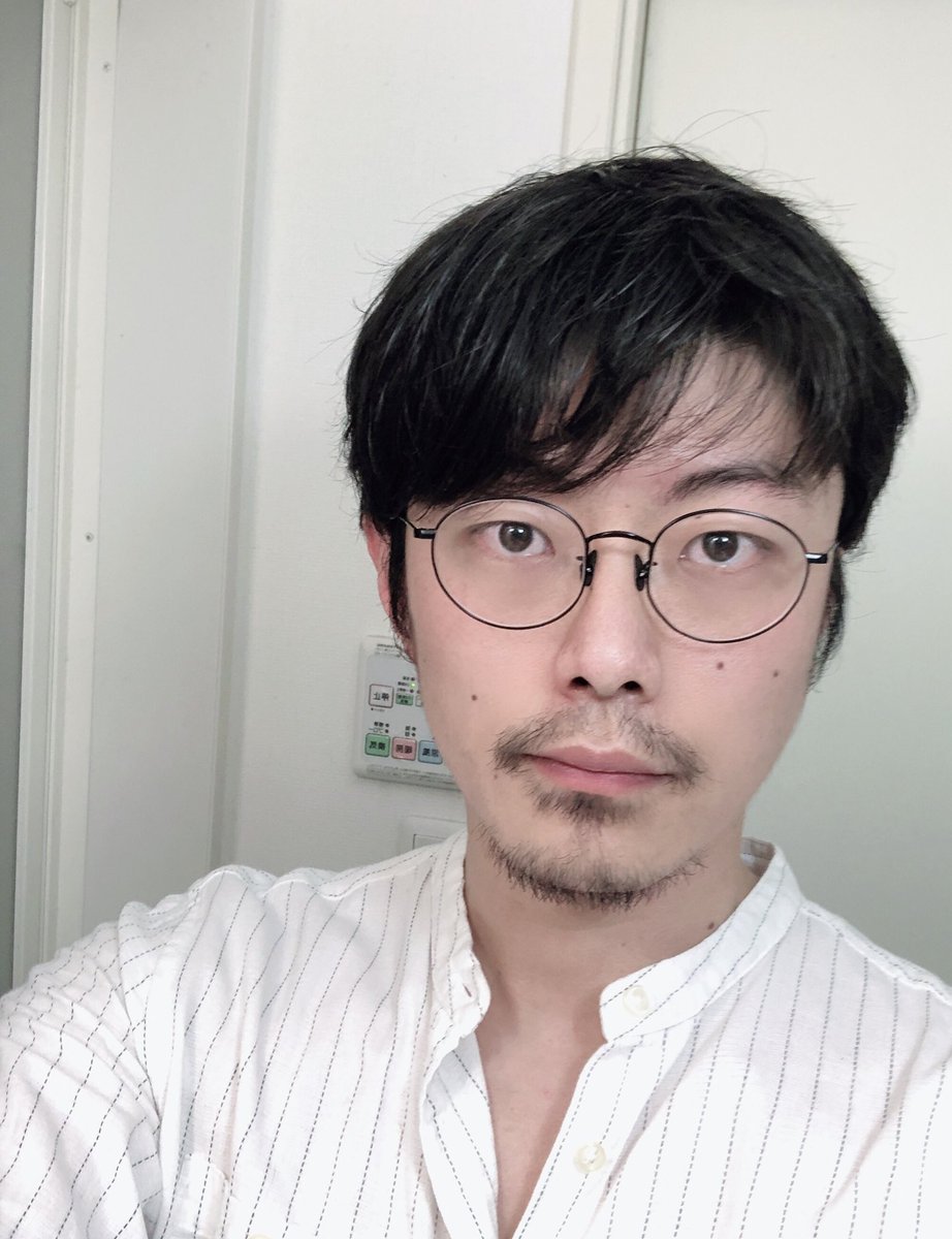 髙橋祐貴 髭伸ばしチャレンジ24日目 だいぶ下唇に生えてきた ものを食べると唇の脇がわしゃわしゃする 笑 T Co Z4kvtncm8r 社交ダンス ヒゲ伸ばしチャレンジ 24日目 新感覚に突入なう