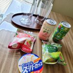 クリームソーダサワーに？バニラアイスとアイスの実を組み合わせるとめちゃうま!