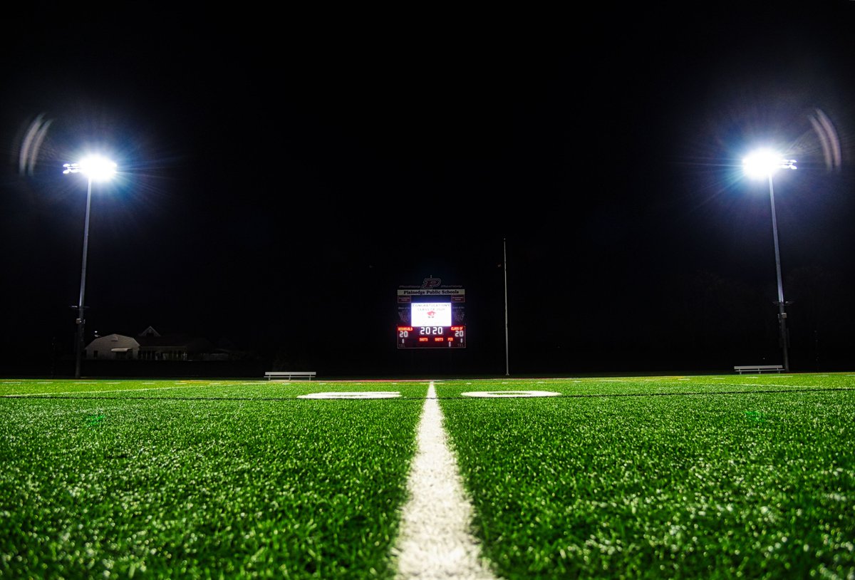 wmac53's tweet image. #bethelight Plainedge and Wantagh HS Senior Tribute in Light