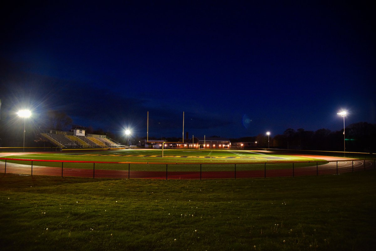 wmac53's tweet image. #bethelight Plainedge and Wantagh HS Senior Tribute in Light