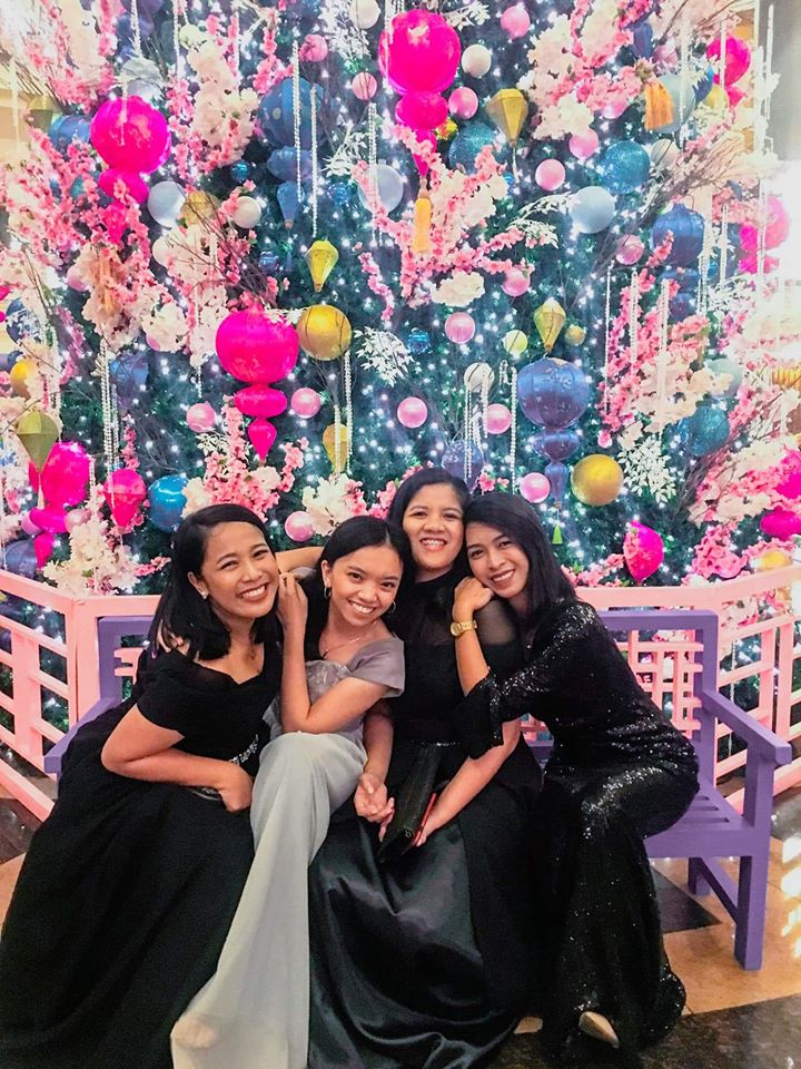 rosecaampued01's tweet photo. For keeps! Miss you, Sisters :)
#DoulosGrandBall2019
#ThrowbackMuna
@Eshvilla https://t.co/MgMgwHmqVN