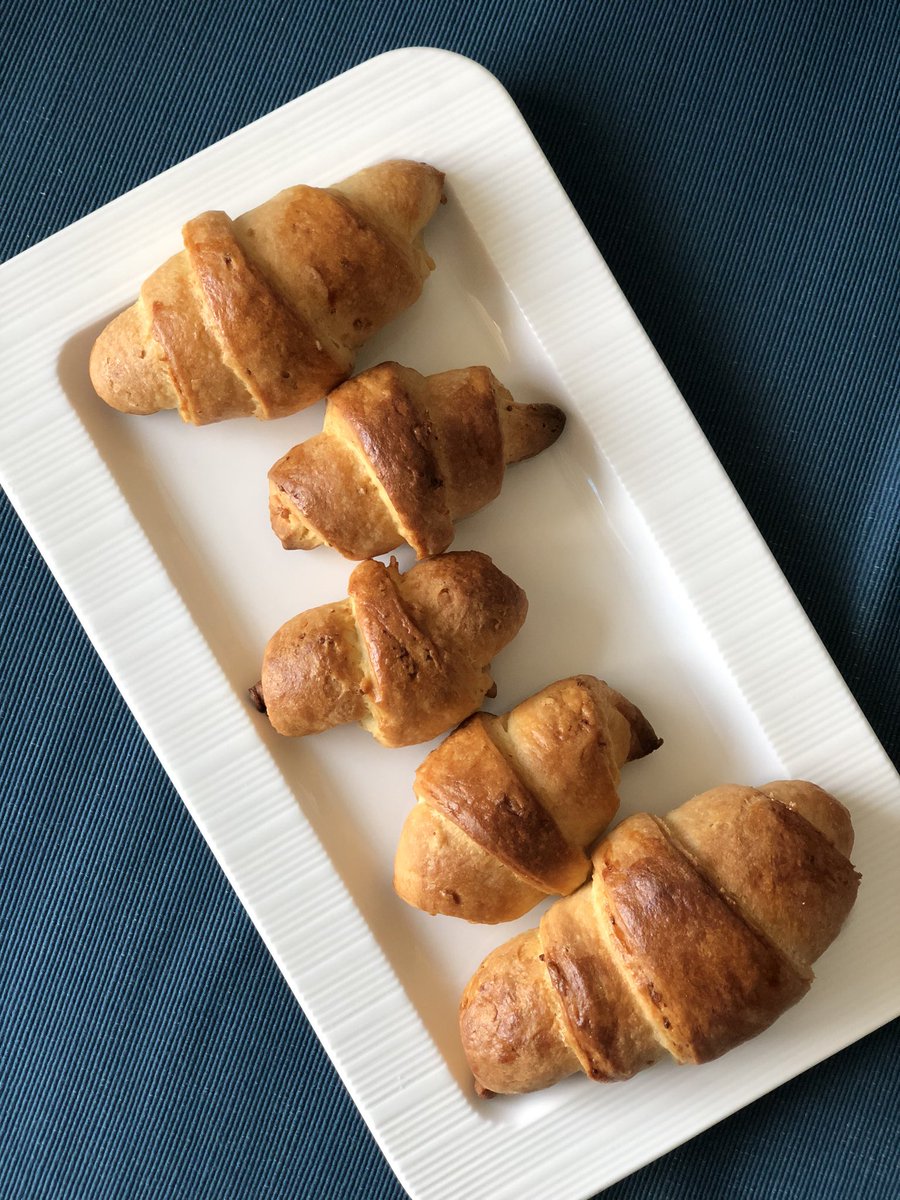 Upasana_M's tweet photo. I’m convinced that bakers in this world have ounces of overflowing love. Making these croissants was all about patience, precision, care and sooooo much love! Loved and learnt so much from the process. #BakingExperiments #Love https://t.co/w9QBmVfgAX