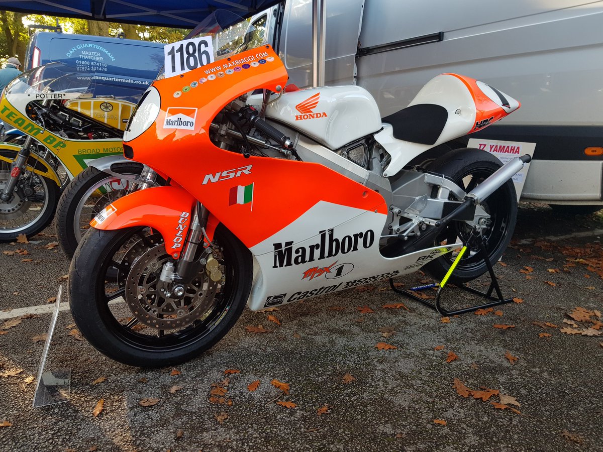 Moto2T / NSR500 and YZR500 replicas tweet media