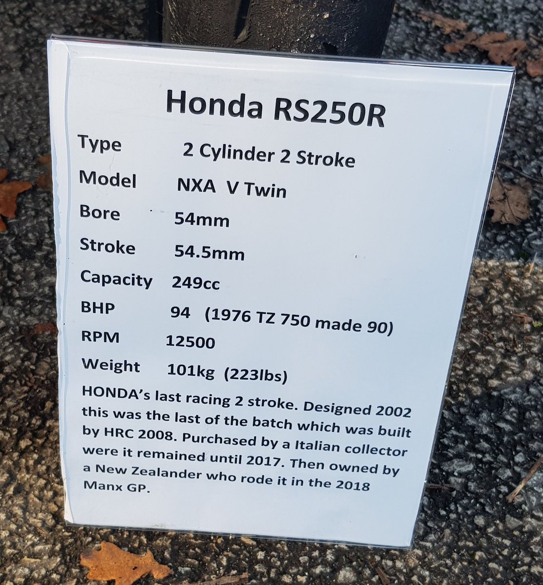 Moto2T / NSR500 and YZR500 replicas tweet media