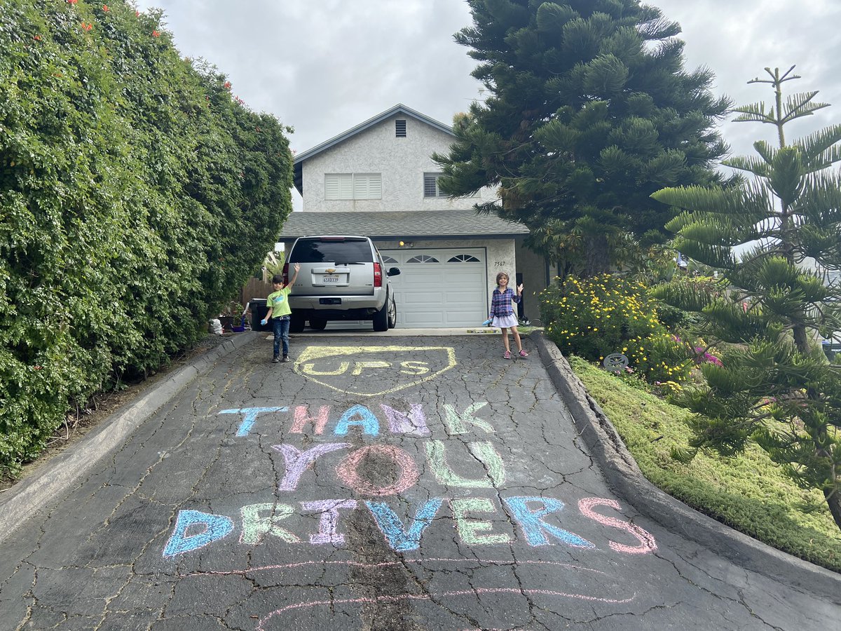 jimweber88's tweet photo. San Diego Twilight manager Josh Sanders daughter and son  create a Thank you for UPS! @jrindafernshaw @divine2wincom @SouthCalUPSers @JoshSan45435642 #ThankYouForDelivering https://t.co/hBus0rkU14