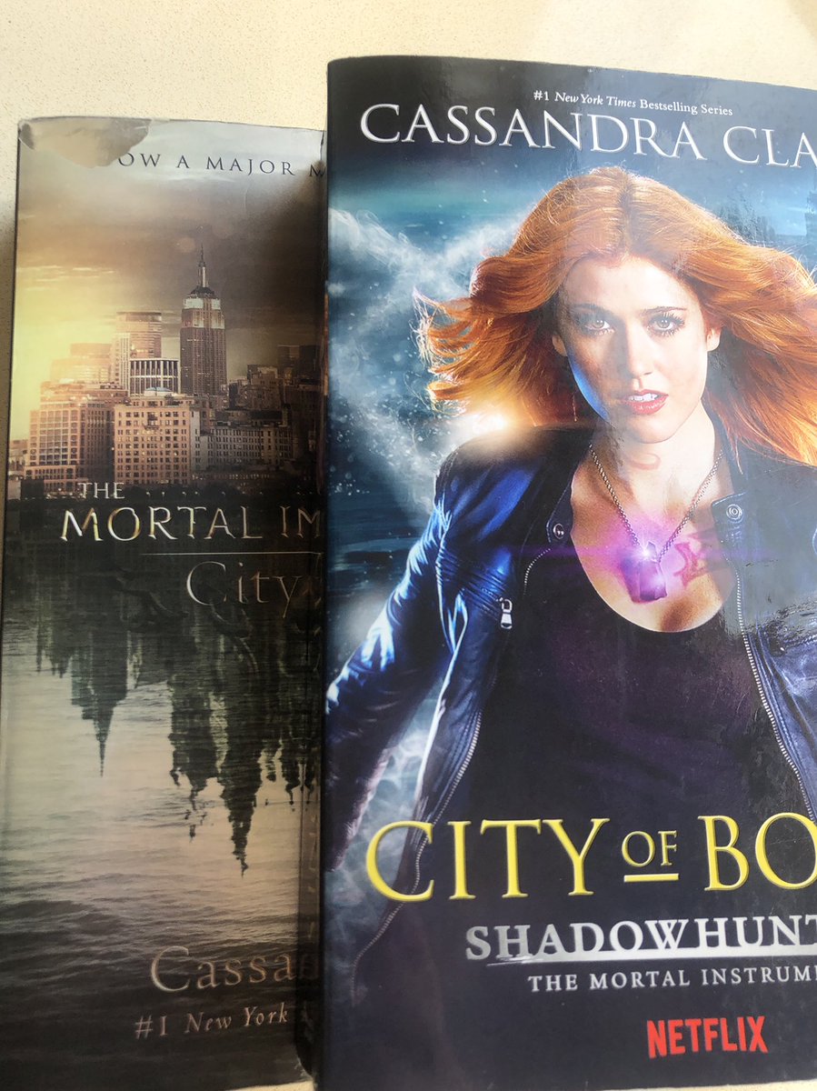 This is finally happening!  @cassieclare I haven’t read these books in ages! Follow along  #TMI fans (funny how I have the movie & series cover for the 1st book)