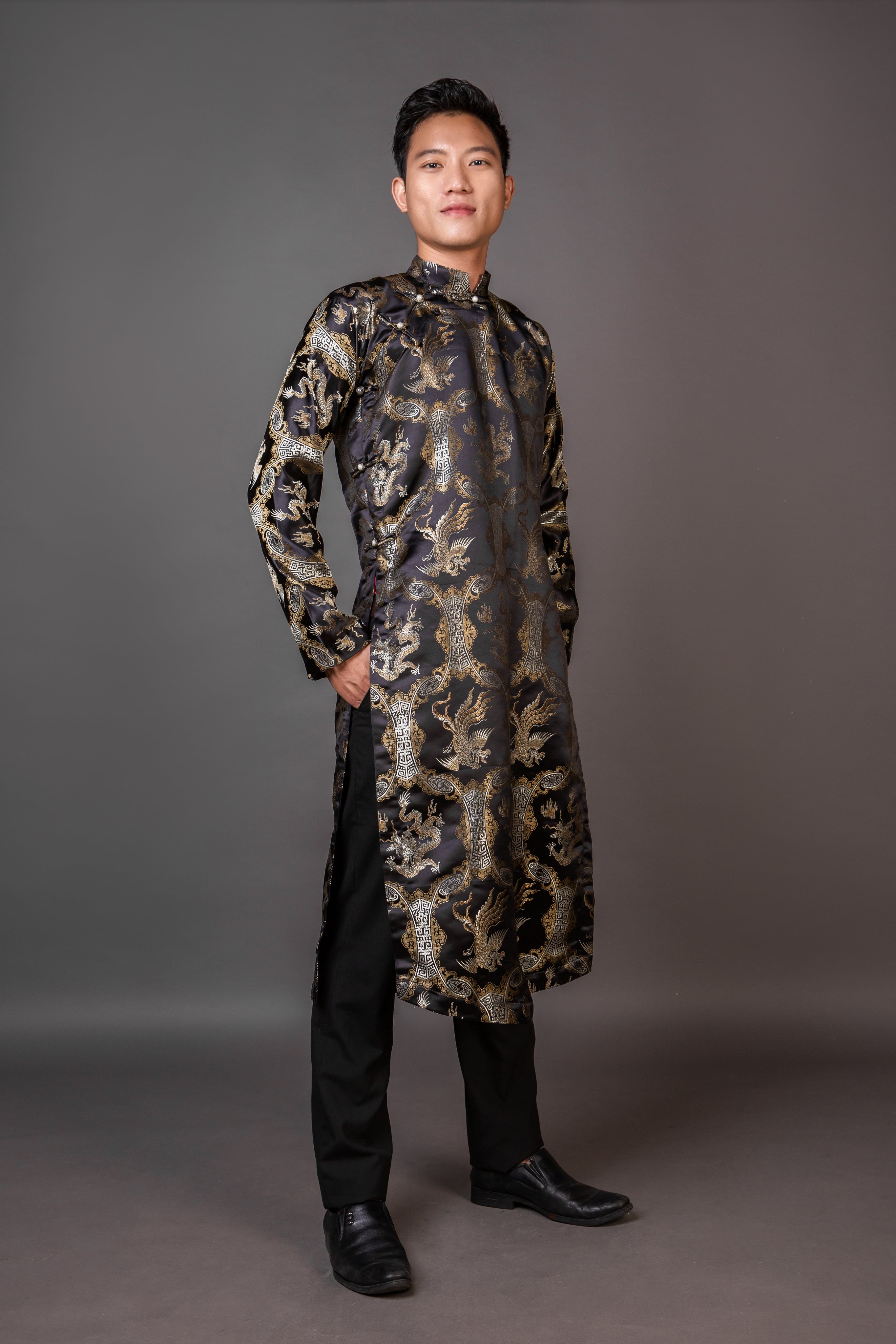 marknvy_aodai on X: Men in black (ao dai) :) #aodai #onlineshop #custom  #vietnamese #marknvy  / X