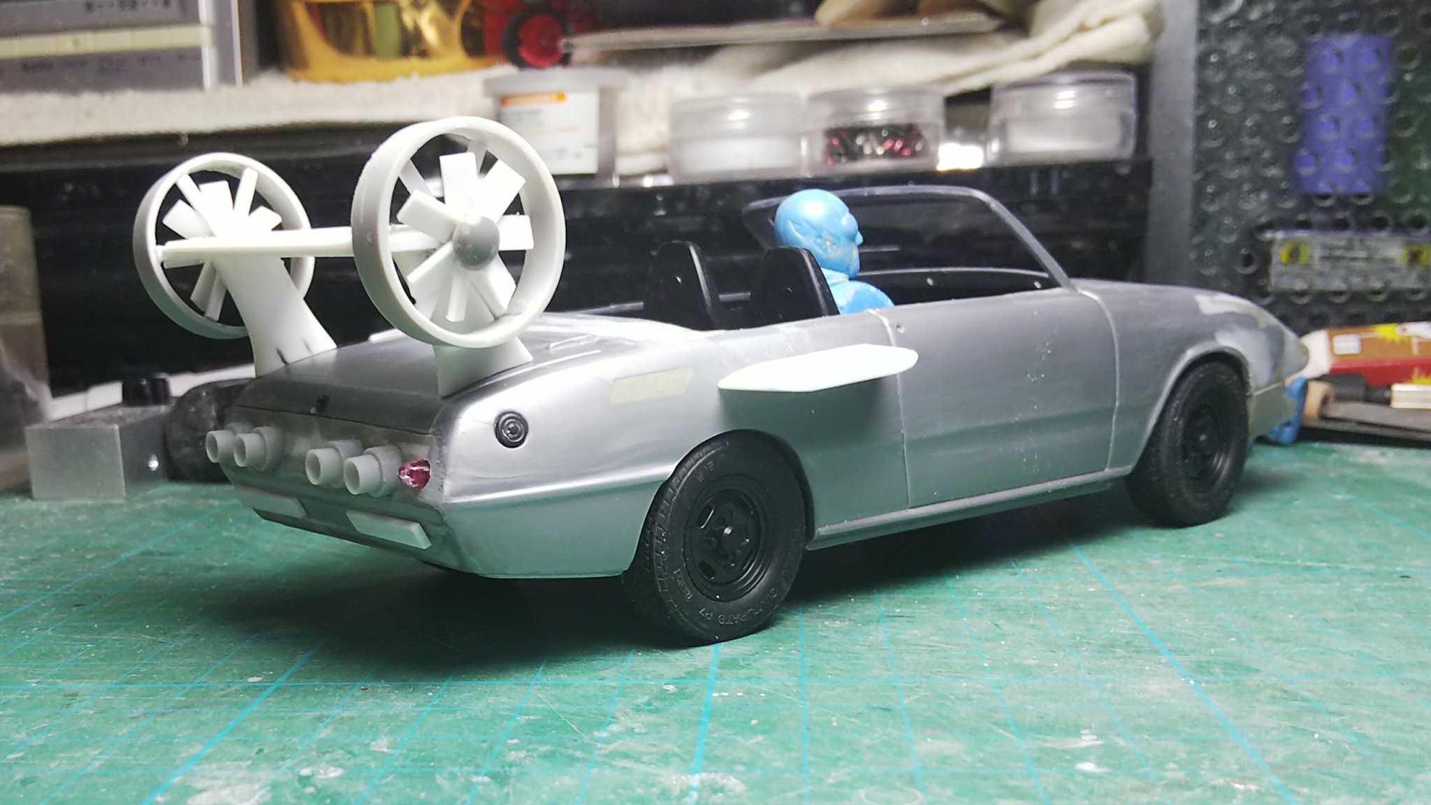 イリコ キューピー En Twitter 実写版と同様のベース車 いすゞ ベレット から ライジンゴー を作っています 内装と イナズマン を追加しました
