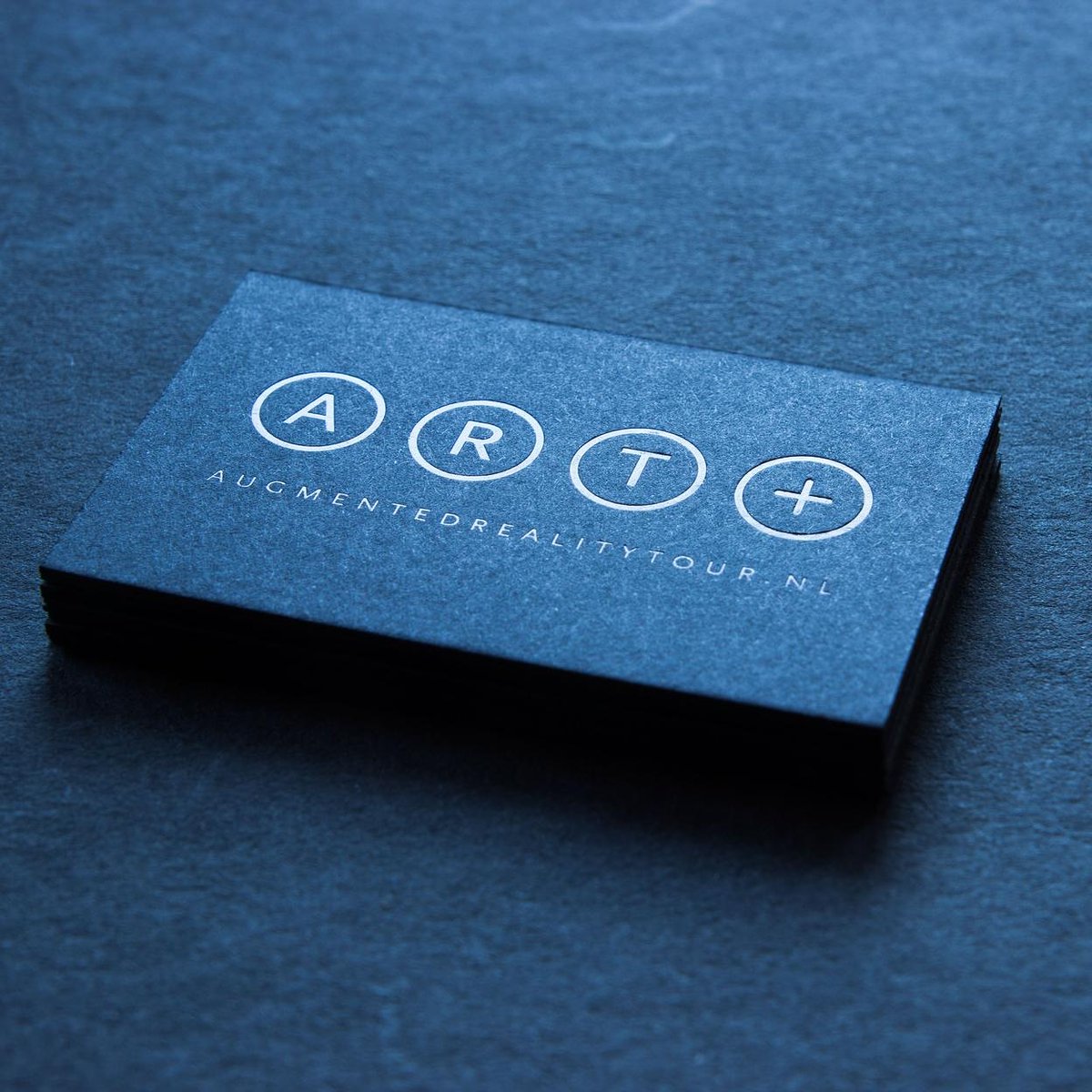 Zwarte foliedruk op <a href="/colorplanpapers/">GF Smith Colorplan</a> Ebony Black #letterpress #hotfoil