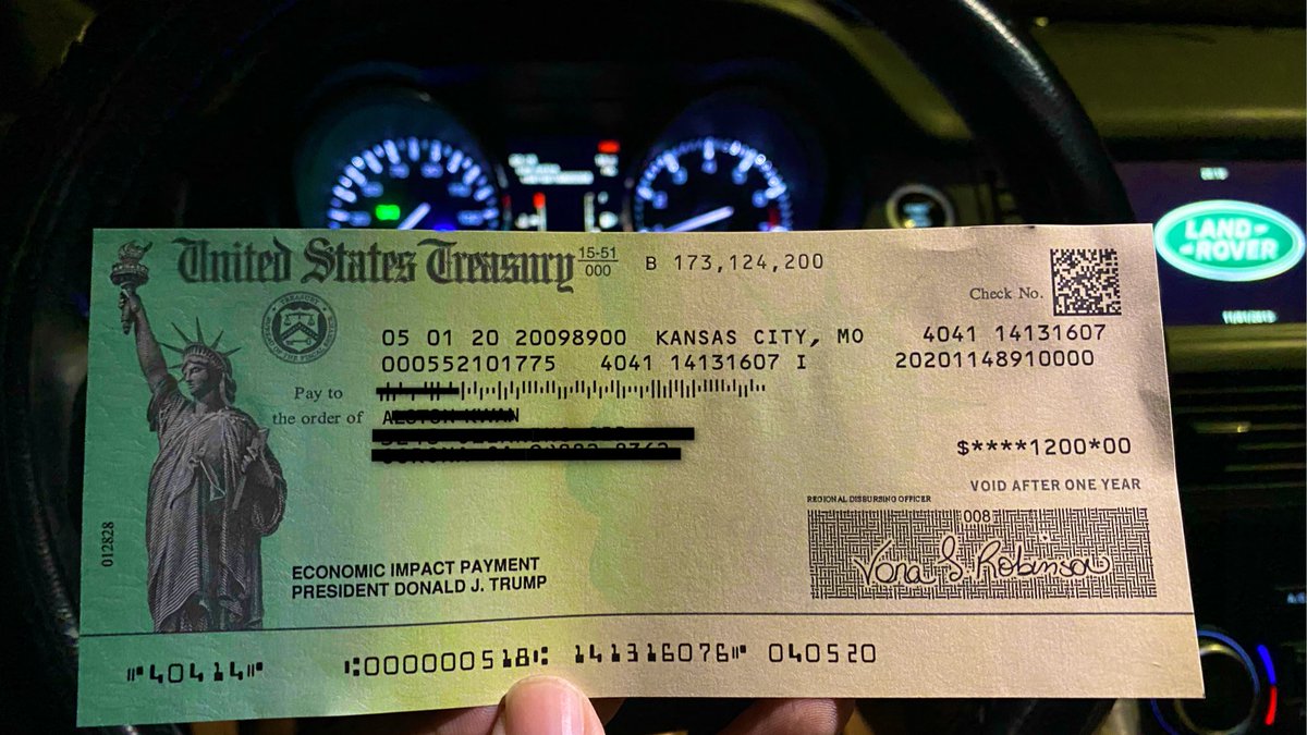 今天DONALD J. TRUMP的1200美元支票来了。我户籍在北京，北京常住人口2100万，所以也可以分到2.38元人民币 ，相当于0.33美元，所以我在本次疫情总共得到的经济补助是1200.33美金，感谢美国政府，感谢裆！ #CCPViurs