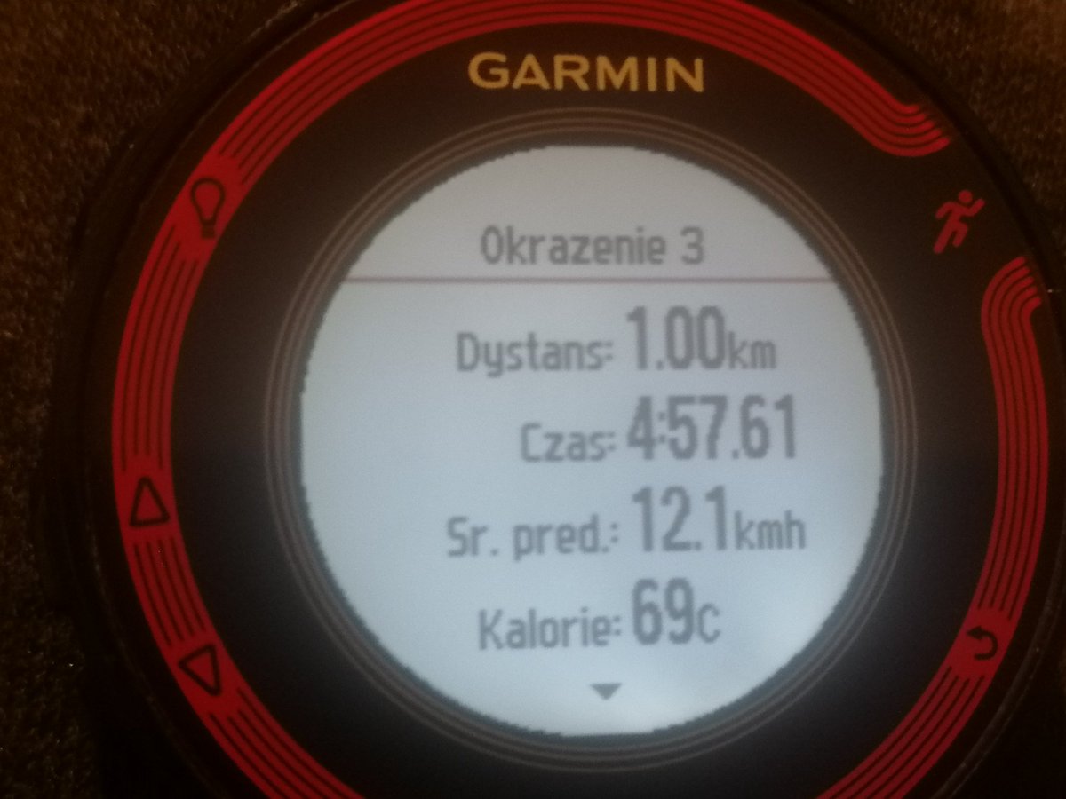 TLubawy's tweet photo. #TreningCore plus #pobiegane. Dystans skróciłem. Ale z każdym km tempo progress.
1km 5:58
2km 5:20
... i poniżej 5min także #aktywnie #odporność dla równowagi psychiczno-fizycznej 🏃♂️ https://t.co/jihIee9FwH