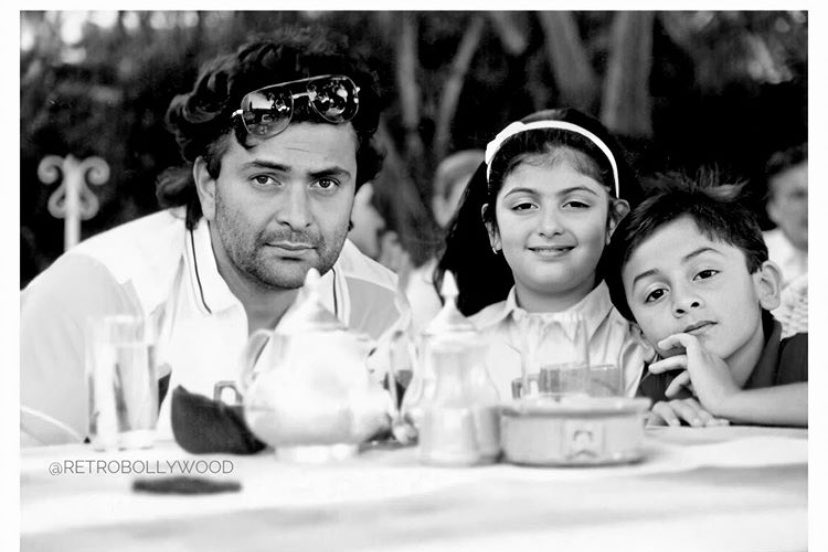 #RishiKapoor with daughter #RiddhimaKapoor and son #RanbirKapoor. 

#RIPRishikapoorji #RIPRishiKapoor #ranbir #NeetuKapoor #neetusingh