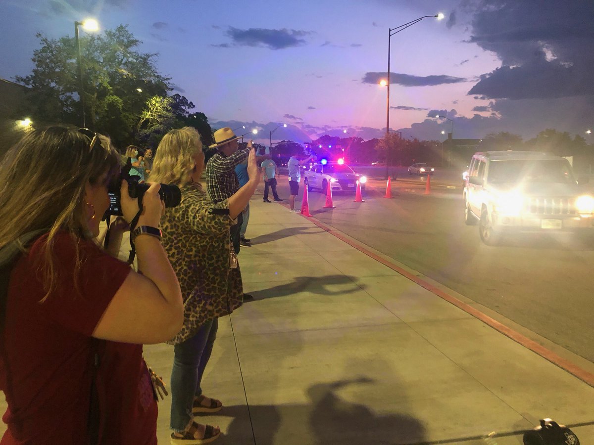 CollegeViewHS3's tweet photo. Being together again with our Wolfpack family (even from a distance) was one of the most rewarding nights in a while.  #SuccessCSISD https://t.co/iloawRlzg5