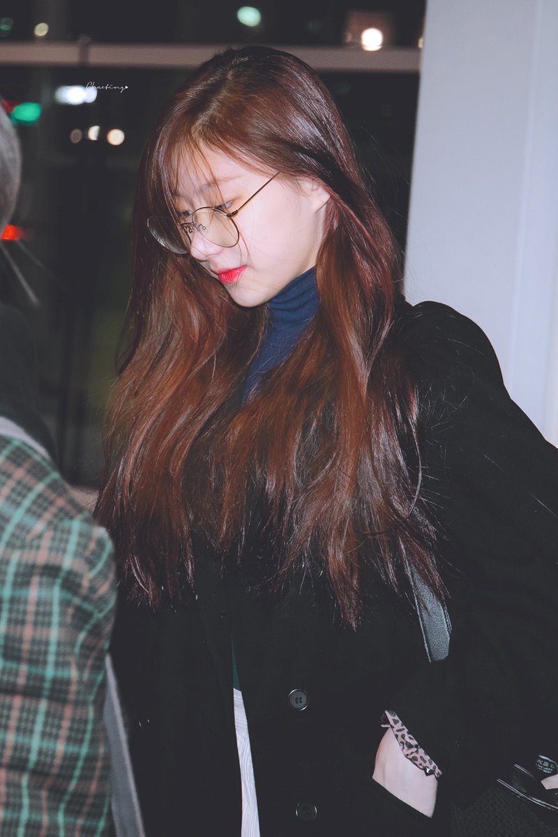 ofcourse this superior look CHAERYEONG SPECS PERIOD