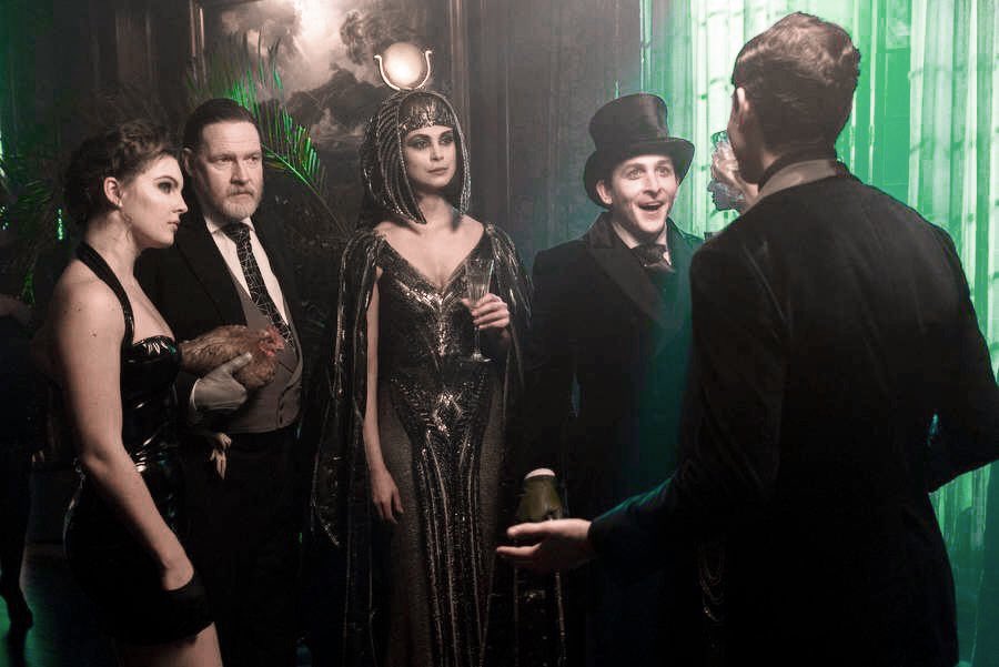 in honor of gotham being dead a year today i’m doing this thread of “this show was a fucking fever dream proof moments”