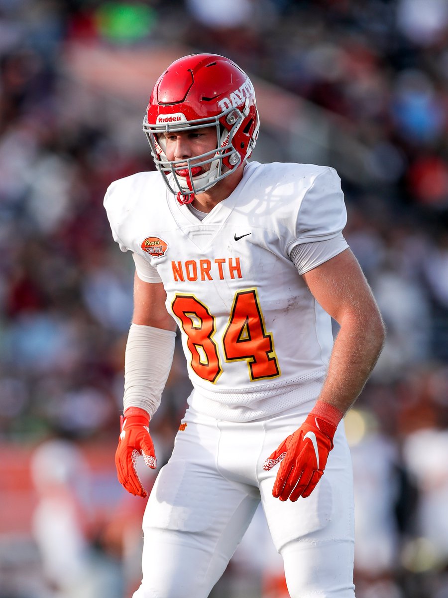 CFBONFOX's tweet photo. The streak is over for @DaytonFootball!

TE Adam Trautman becomes the first Flyer picked in the NFL Draft since 1977 ✈ https://t.co/AZC8wBkY38