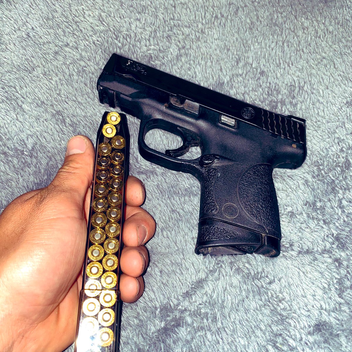 dylanjohnsonn's tweet photo. Got bored and bought a 30 clip. https://t.co/d7WQKc5pjY