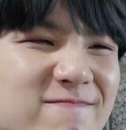 Yoongi’s tiny nose: a much needed thread