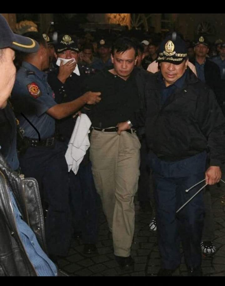 doncarlosmanolo's tweet photo. ikaw @TrillanesSonny ha:
kung magsalita: dragon
sa totoong buhay: sisiw na nabasa
😂😂😂😂
say mo yaya jovs @PinoyAkoBlog
#pabobo
#PinoyAkonaStrokeBlog https://t.co/9yNvyThbqs