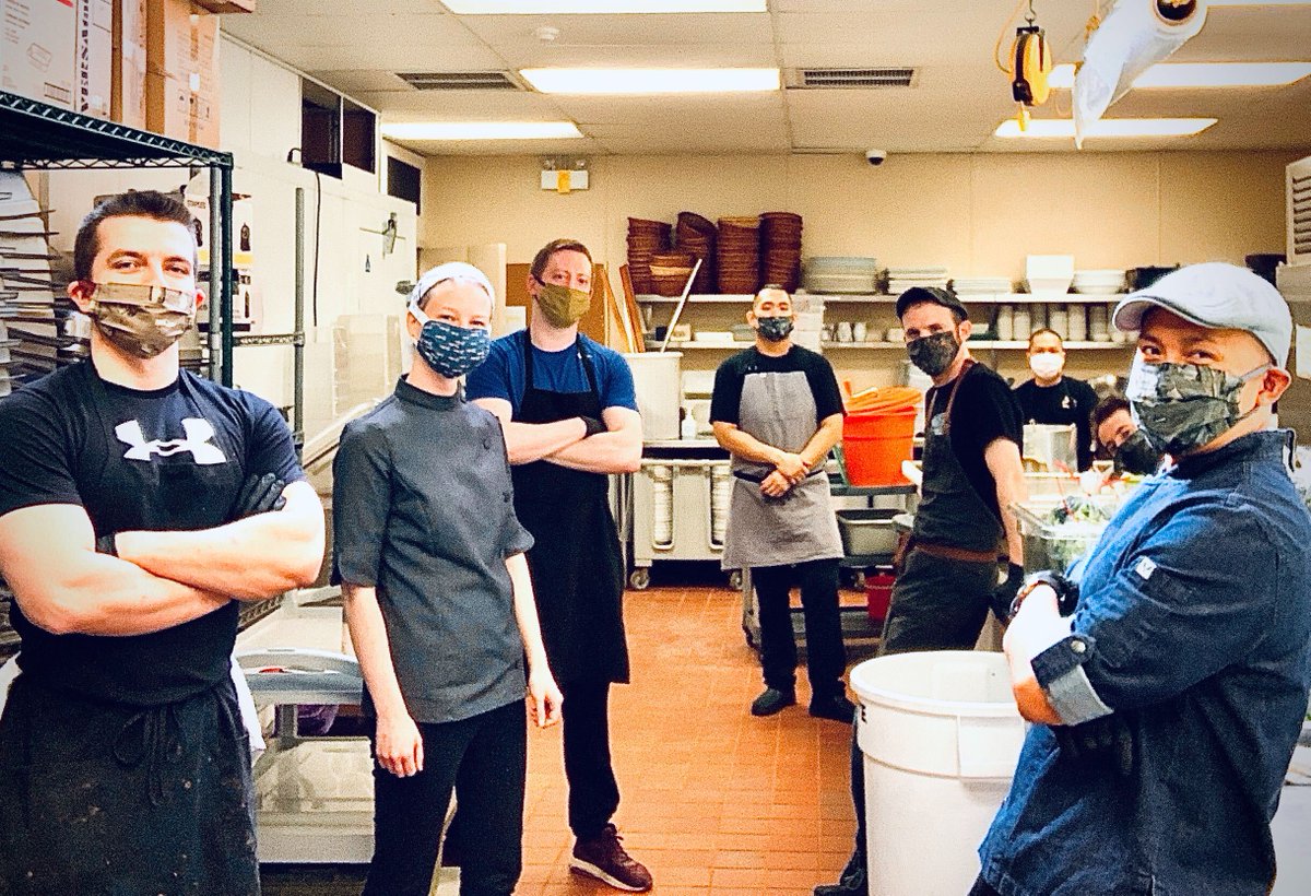 growingchefsBC's tweet photo. We're looking for donors in Vancouver to "Order Up" and support families in need. Please share @scoutmagazine @EdibleVancouver @SVPVancouver @VancouverFdn @ChefsTableBC @LesDamesBC @mealshare https://t.co/WraBCbd6eo #LunchLAB #ChefsForFamilies #OrderUp @FreshRootsFarms https://t.co/LckL1Zab0Q