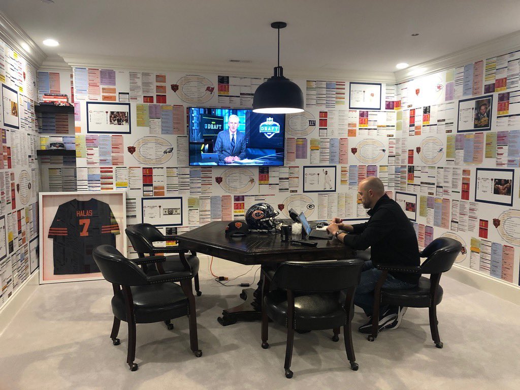 BarstoolBigCat's tweet image. When “Be You” goes a little too far