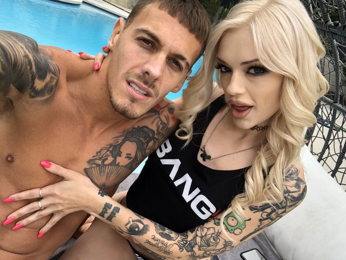 I want you guys to see my @Bang_Twts scene w/ @ChrisDiamond_x soooo bad !! Manifesting the release everyday