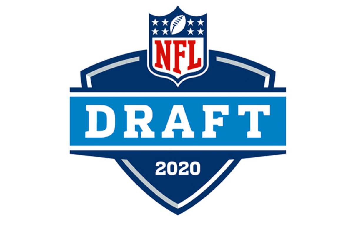 Robert Hunt from <a href="/Mustangs911/">Burkeville Mustang 🏈</a> is the first #BeastTexas product off the board. Heading to <a href="/MiamiDolphins/">Miami Dolphins</a> 
bit.ly/2VXlr80