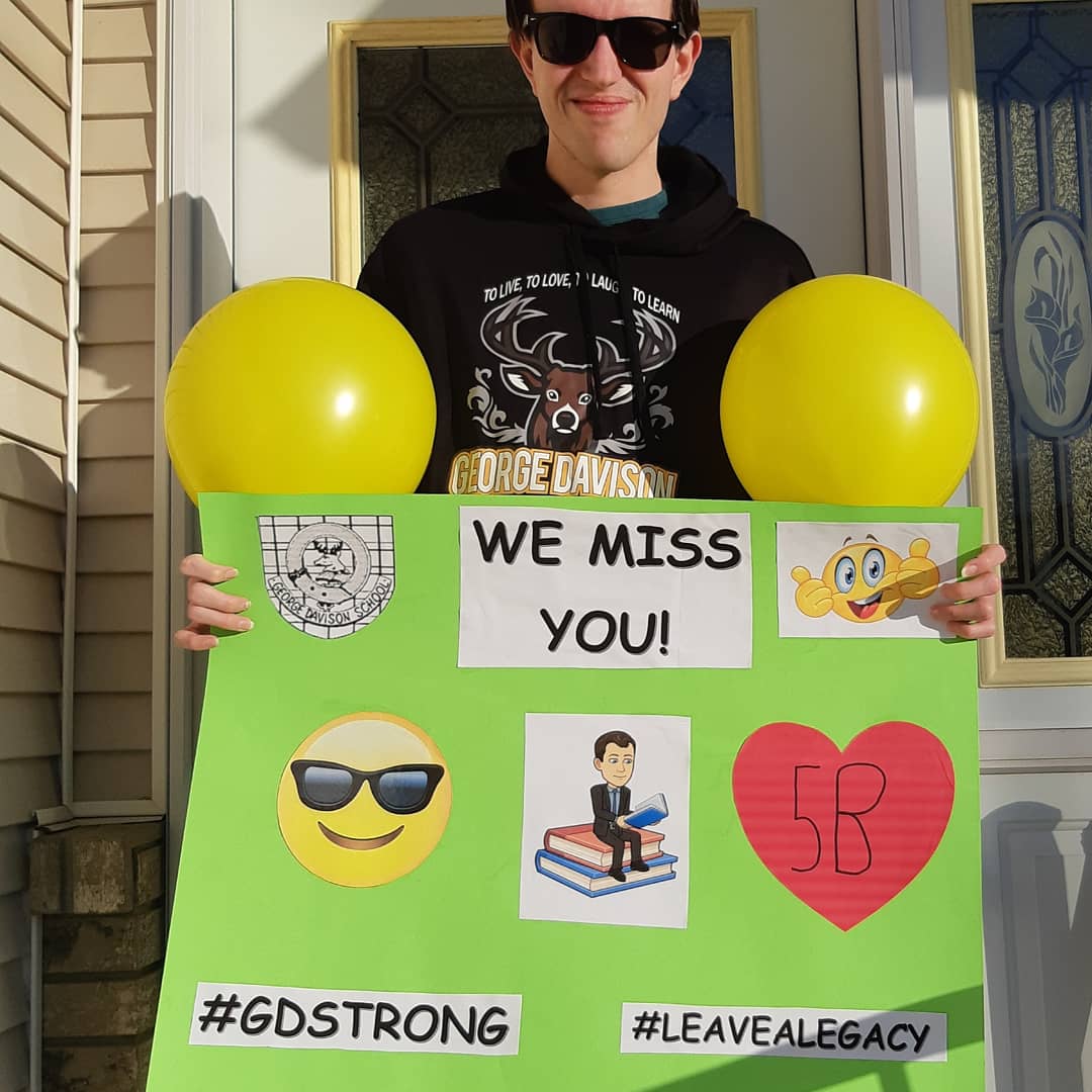 MrTschritter's tweet photo. So great to see all of our families today during @GeorgeDavShl Community Parade! I miss you all! #sd76 #mhpsdfamily #medhat #mhpsdfamilystrong #gdstrong #tolive #tolove #tolaugh #tolearn #toleavealegacy #parade https://t.co/pEAqA9gphk