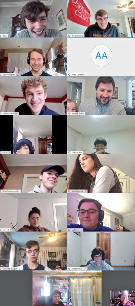 MPrepUltimate's tweet image. A big thank you to all the alums, from 2012 to 2019, who stopped into practice this week! Love and miss you all! #AlwaysAGoldenKnight #BetterTogether