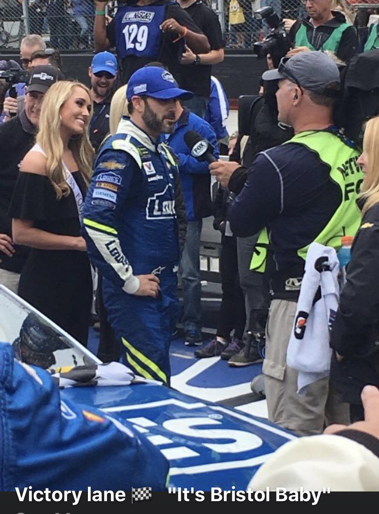 LeslieCorum's tweet photo. @JimmieJohnson wins @BMSupdates the @FoodCity500 !  @CallieCorum  Miss Food City🏁
 3 years ago today 🏁 https://t.co/hneTuePveK