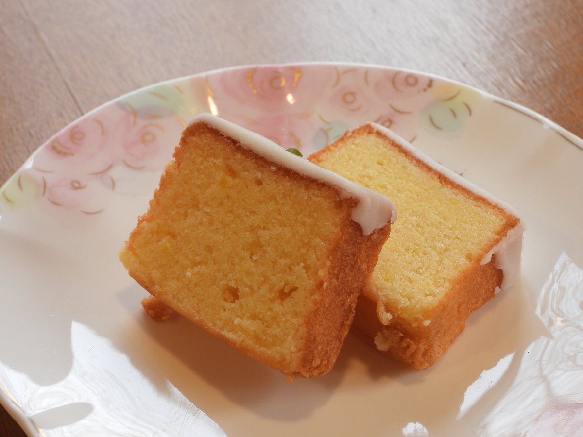 リオ Twitter પર ヒロのお菓子屋さんの人気焼き菓子 愛媛県松山市中島 キドヤファーム さんの 芳醇な香り広がるフレッシュな国産レモンを 果汁はもちろん皮まで使ったパウンドケーキです ネットショップにて販売中 裏磐梯 おうちカフェ ステイホーム コロナに リオ Twitter પર ヒロのお菓子屋さんの人気焼き菓子 愛媛県松山市中島 キドヤファーム さんの 芳醇な香り広がるフレッシュな国産レモンを 果汁はもちろん皮まで使ったパウンドケーキです ネットショップにて販売中 裏磐梯 おうちカフェ ステイホーム コロナに