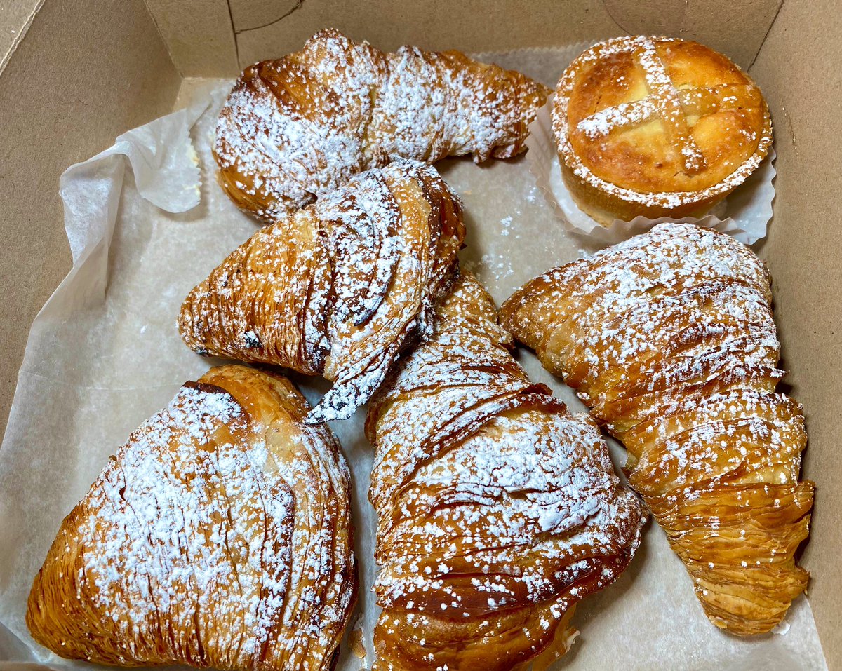 A couple of goodies from Rispoli's Pastry Shop in #RidgefieldNJ.