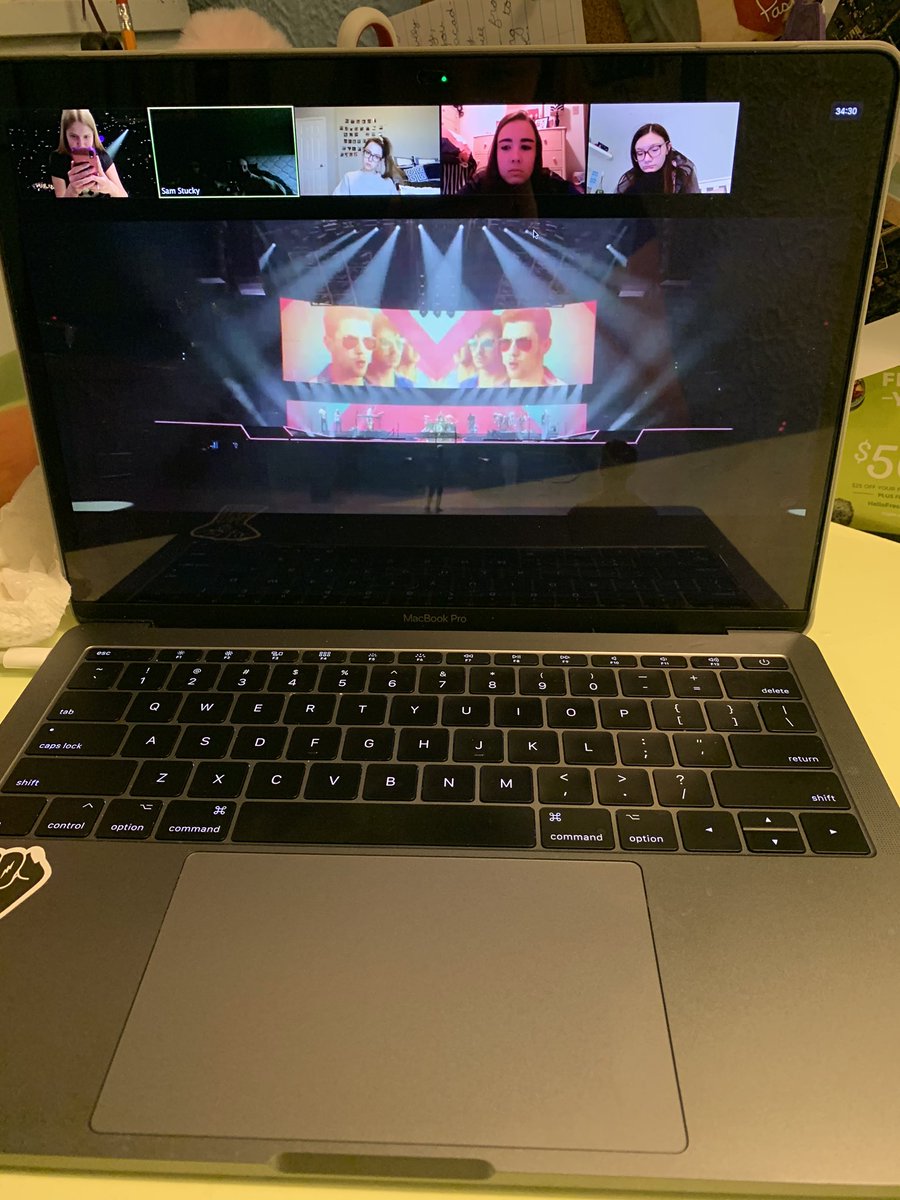 mayaheckart's tweet photo. @jonasbrothers 👀 my sorority zistas and I are hoping for the greatest crash in all of zoom history...

https://t.co/OhKBqAqzV4

Meeting ID: 988 7616 8692 https://t.co/wwls0Yuj1L