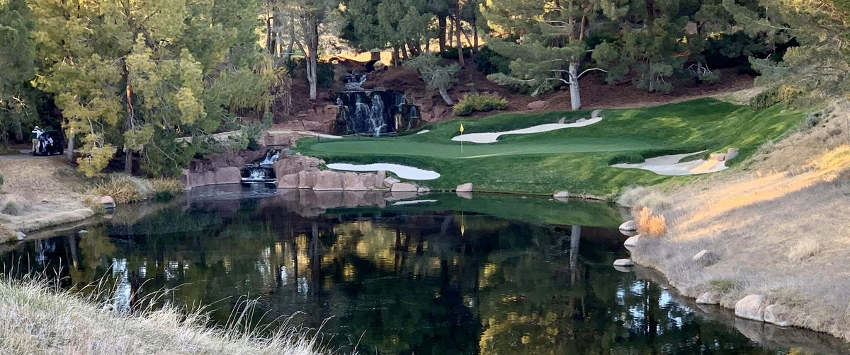 Great Golf Holes ⛳️ tweet media