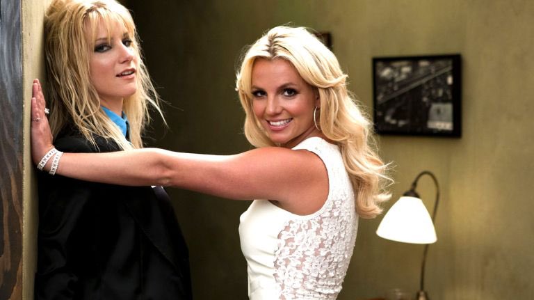 HONORABLE MENTION: Britney on the “Britney/Brittany” episode of Glee!