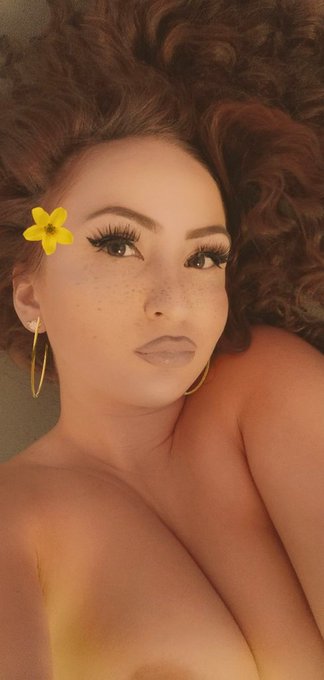 Hola papi, wanna snapchat? 😘  #TGIF #SexySaturday #bigtits #horny #sex #camgirl https://t.co/WTqs75D<a href="/tag/tgif"class="tags">#TGIF</a><a href="/tag/sexysaturday"class="tags">#SexySaturday</a><a href="/tag/sex"class="tags"><span>#sex</span></a><a href="/tag/horny"class="tags"><span>#horny</span></a><a href="/tag/camgirl"class="tags"><span>#camgirl</span></a><a href="/tag/bigtits"class="tags"><span>#bigtits</span></a>