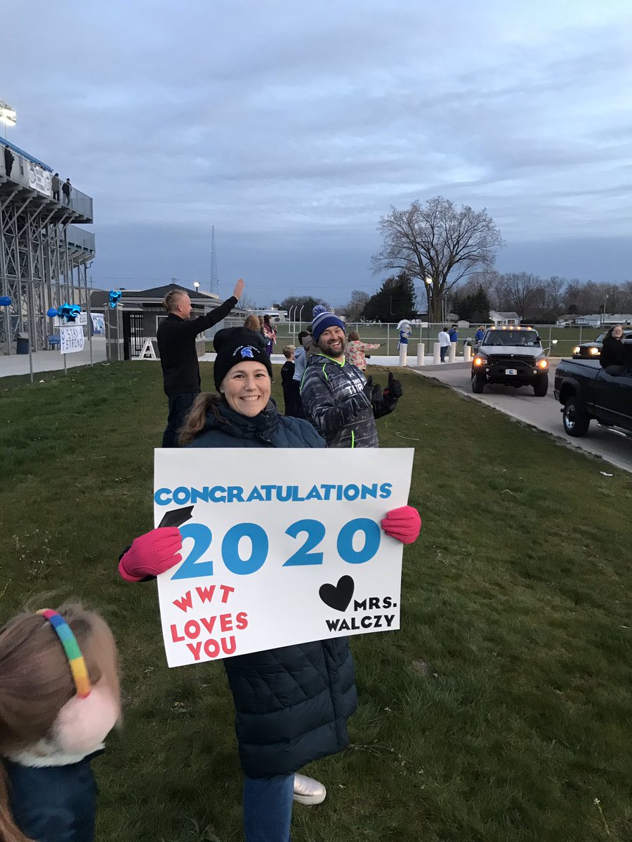 MrsWalczy's tweet photo. Celebrating our Seniors! Proud to be a part of Titan Nation! @WWTPrincipal https://t.co/AoNyjWZLD5