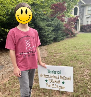McDonaldClass1's tweet photo. Tag your it! These students were excited to see the sign that we (their 5th grade teachers placed in their yards). #pharr5thgrade #keepgcpslearning https://t.co/2Y8EmmWlDT