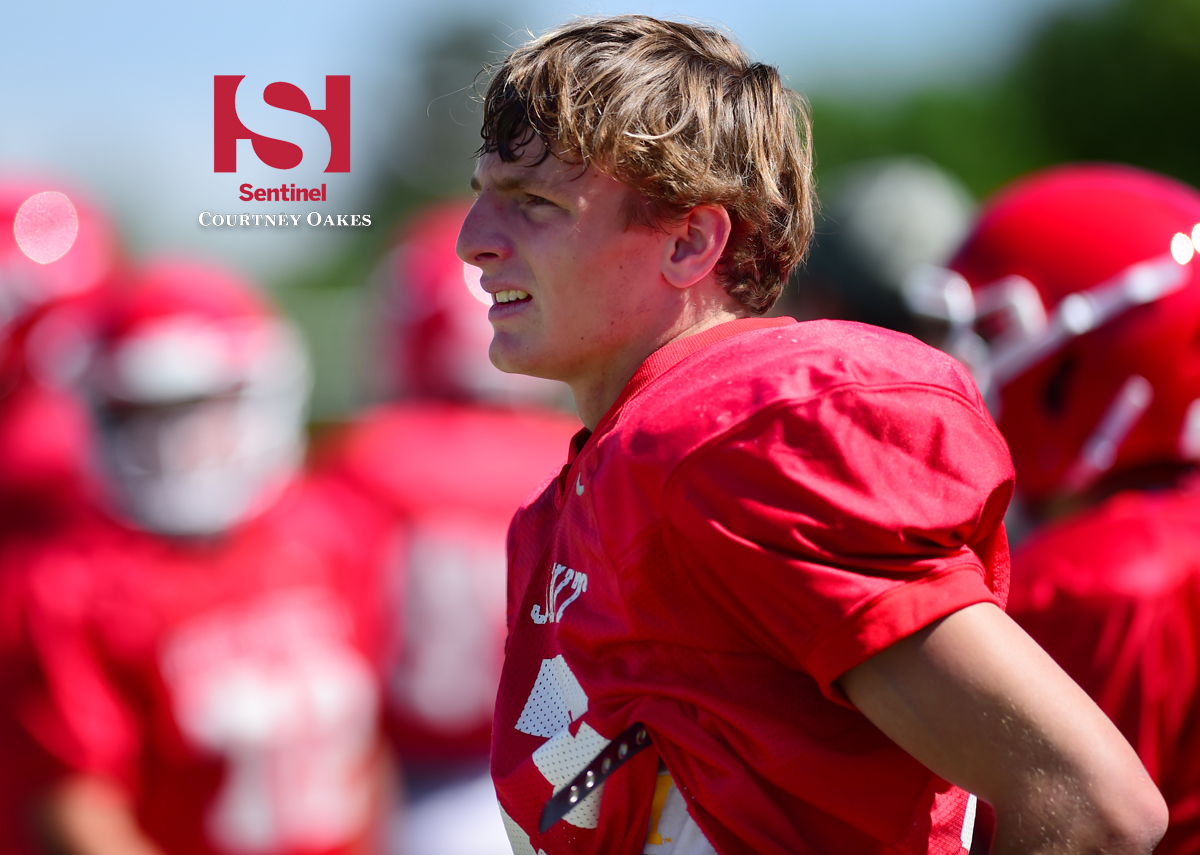 aurorasports's tweet photo. Senior Series: @RJHSTrackField star Jackson Connelly sadly had to settle for the 2nd place he got as a junior at the 5A state track meet when the coronavirus wiped away his season - https://t.co/slyJKDZ2eH @jacktconnelly_ @RegisJesuitHS @RJ_Media #copreps #sentinelpreps #aurora https://t.co/eULgNOrKmD